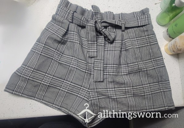 Office Shorts & Free Panty! 🤍🔪