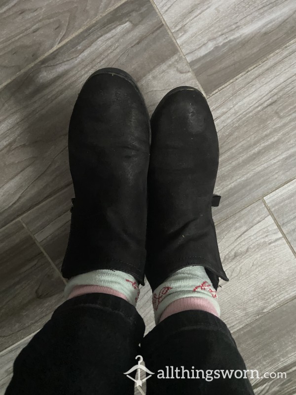 Small Black Booties
