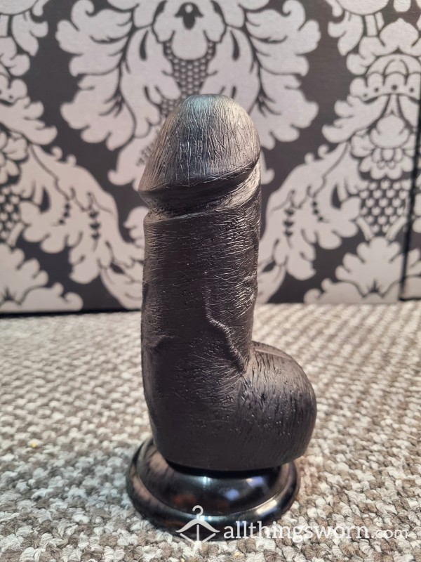 Small But Girthy 😈 Black Suction Dildo 6.3inches