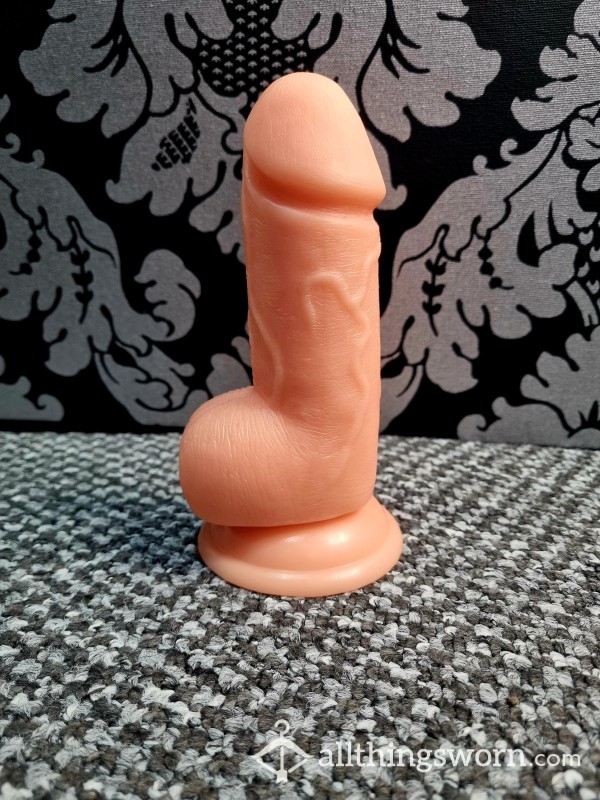 Small But Girthy 😈 Light Tone Suction Dildo 6.3inches