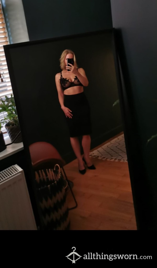 Smart, Funny, Sexy, Alpha Female Girlfriend Chatting Experience