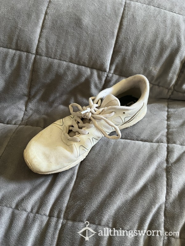 Smelly Highschool Right Cheer Shoe Worn For 4 Years For Basketball And Football Games