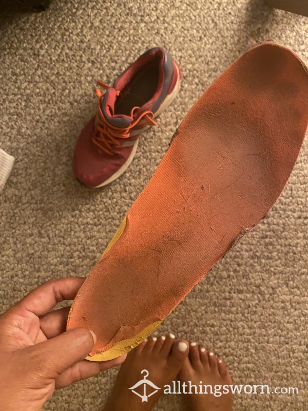 Dirty Pink Sneakers, Insoles With Deep Toe Markings
