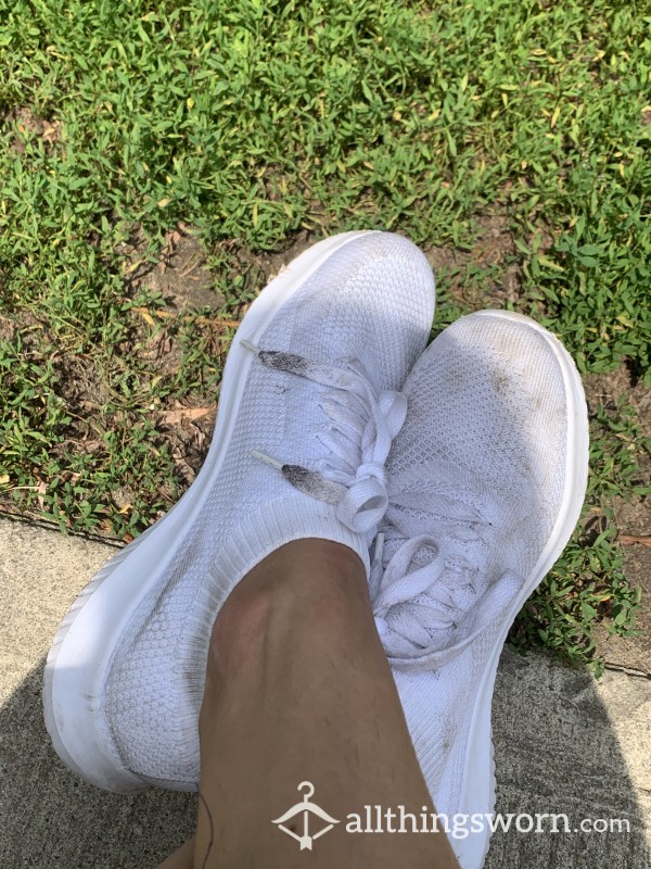 Smelly White Runners