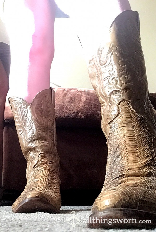 Snake Skin Detail COWGIRL BOOTS