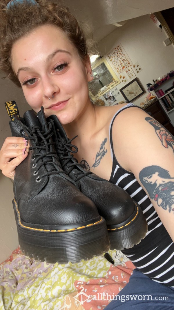 Sniffing, Licking And Kissing My Big Fat Chunky Doc Martens 🖤🙈😈💦