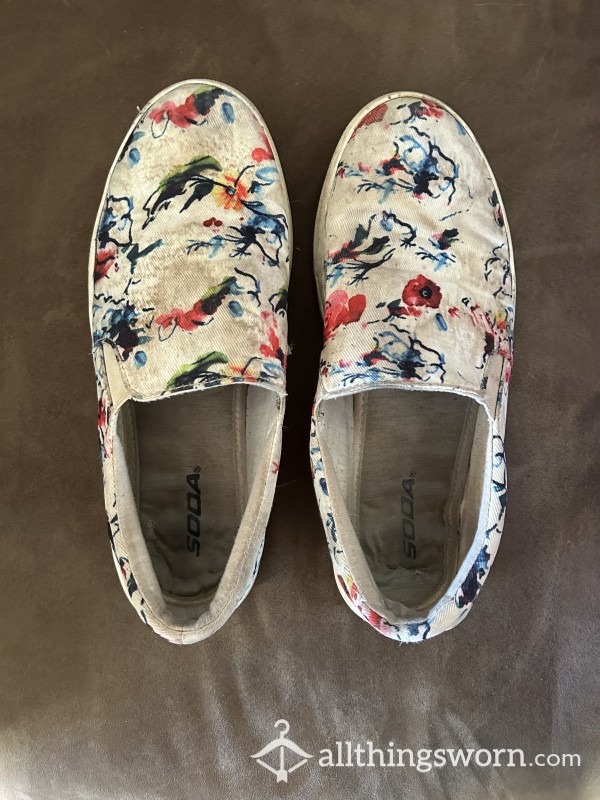 Soda White Flower Slip-On Shoes