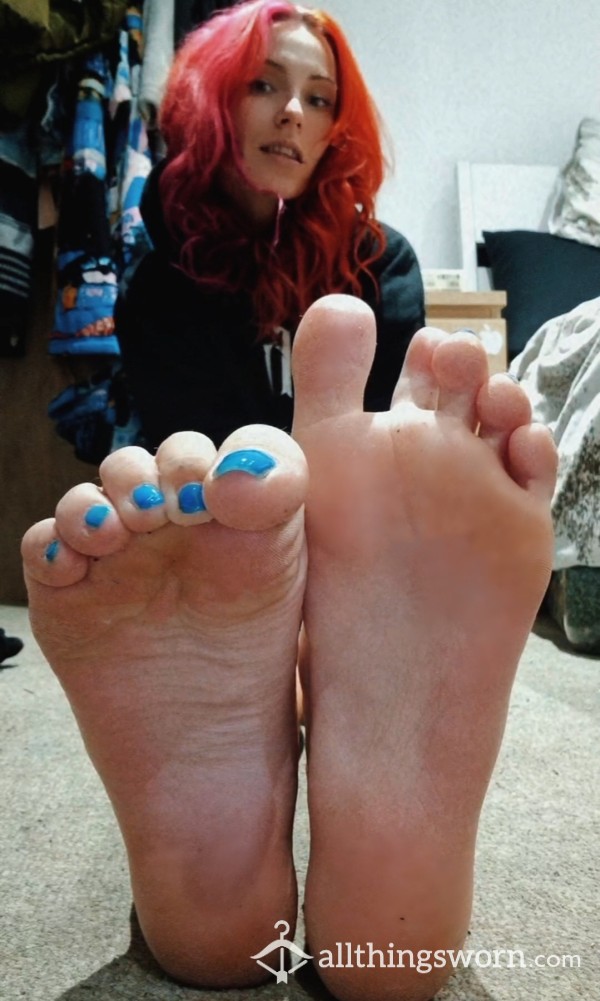Soles, Toes, And Arches😈