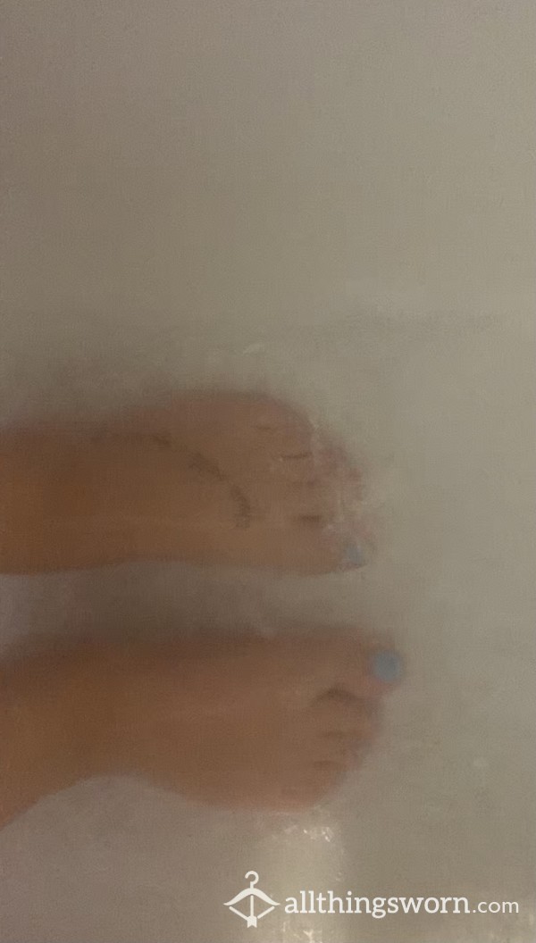 Splashing My Feet