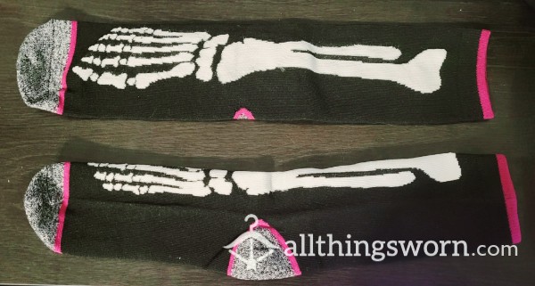 Spooky Skeleton Socks
