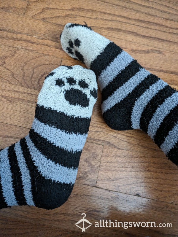 Stained Paw Print Fuzzy Socks