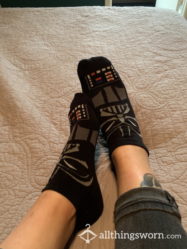 ⭐️CLOSEOUT SALE⭐️Star Wars Socks - Darth Vader (shipping Included)