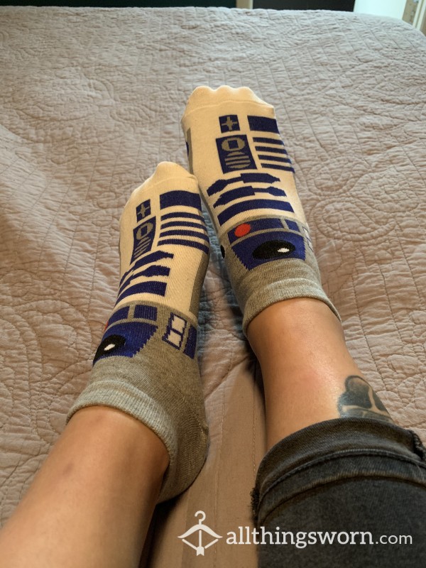 ‼️CLOSEOUT SALE‼️ Star Wars Socks - R2D2 (shipping Included)