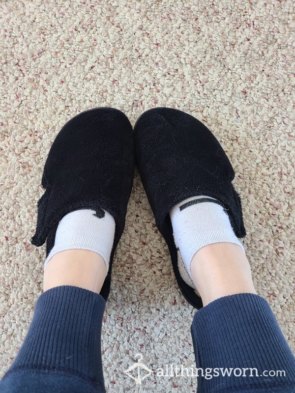 Stay-at-home LIVE In These Slippers
