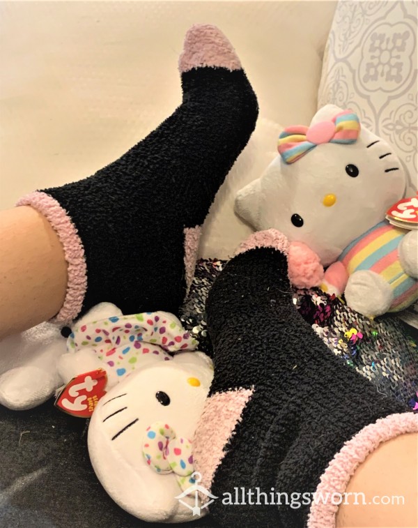SOLD! STEP-UP The Cuteness Level! - Fuzzy Socks Are My Favorite <3 - $10 For 24/hr Wear $5/day For Additional Wear Plus FREE ADD ON & FREE EXCLUSIVE PICTURE