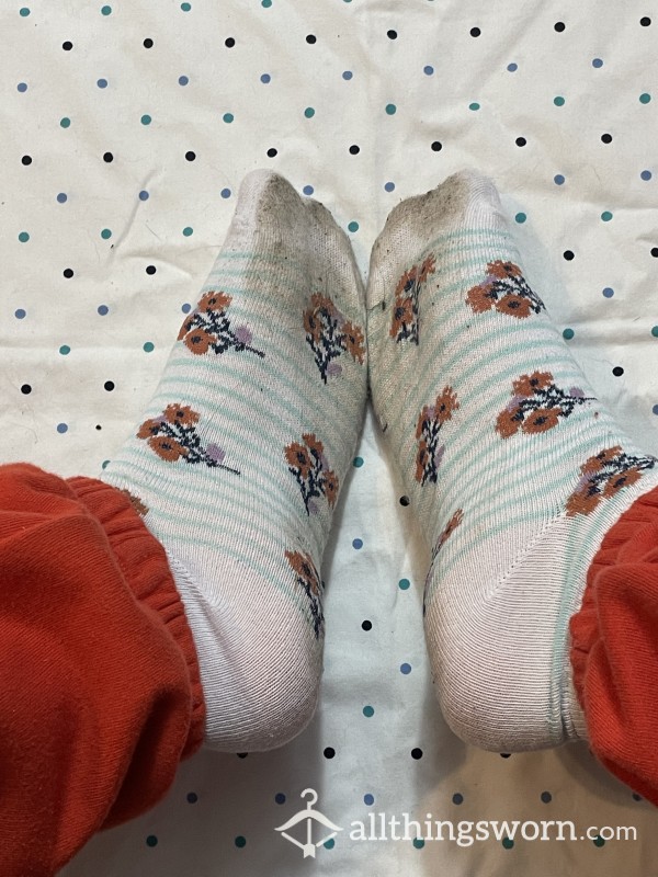 Stinky Cute Worn In Socks (mystery Print Pair)