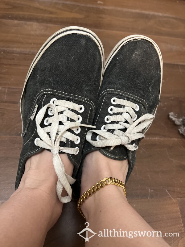 Stinky Retired Vans That Are Wonderfully Over Worn By My Pretty Feet Sockless 😎
