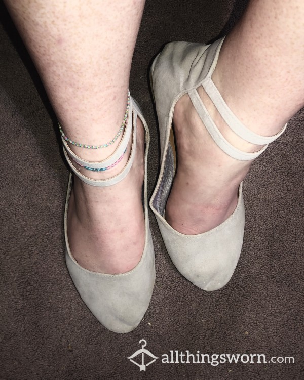 Strappy Gray Flats, Sz. 10, Make My Feet SWEAT 💧