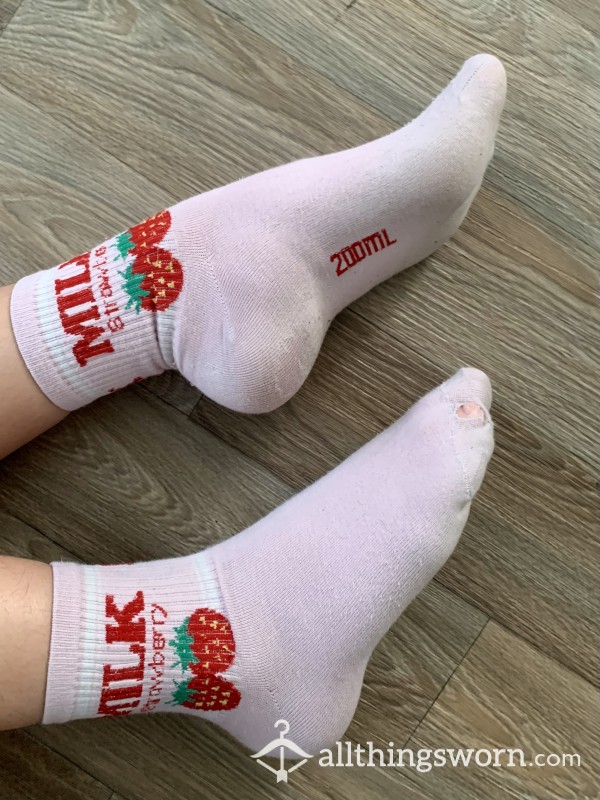 Strawberry Milk Socks~