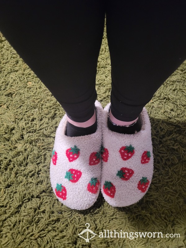 Strawberry Slippers Size 10 Stretched Out -4 Save