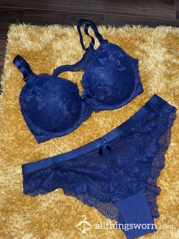 Stunning Blue Lace Set