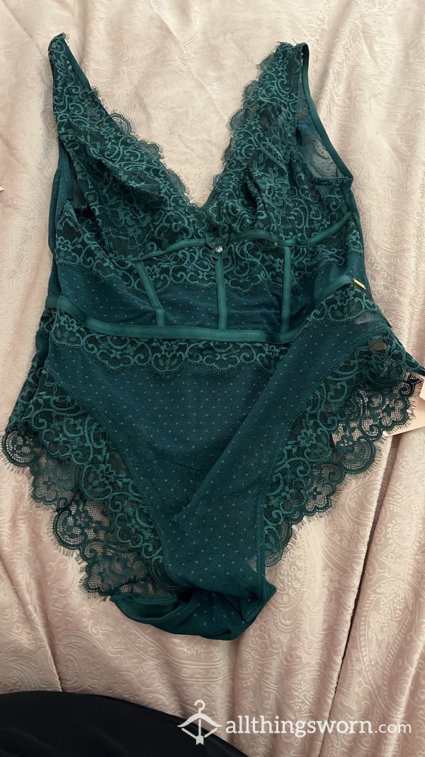 Stunning Emerald Green Body Suit- Available For Wears Or Other Requests