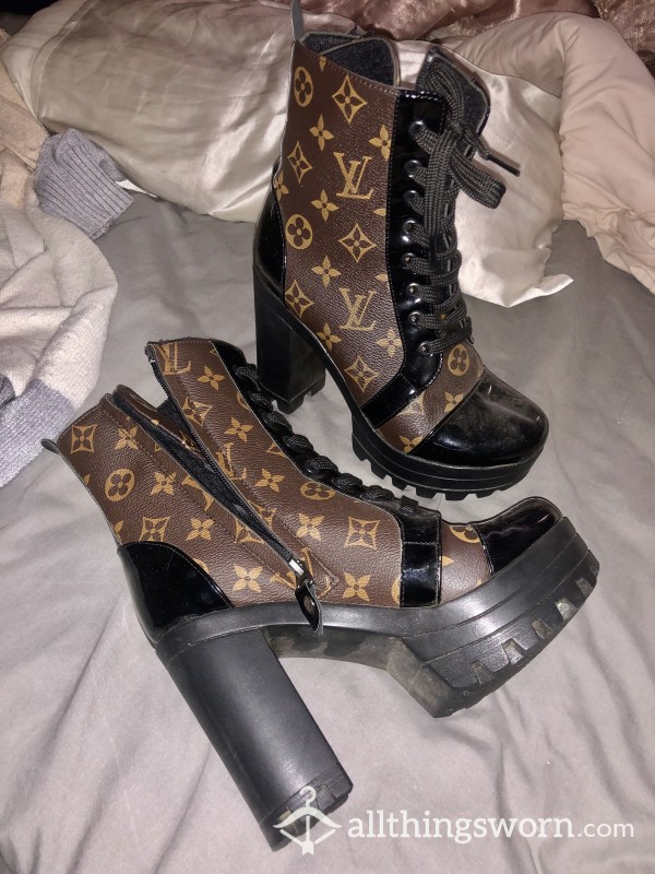 💸 WAS $750 | Sugar Baby Shoes ⭐️💎 Louis Vuitton Boot Heels