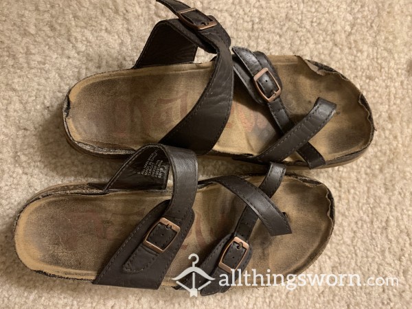 Summer Sandals! Small Feet With Footprint