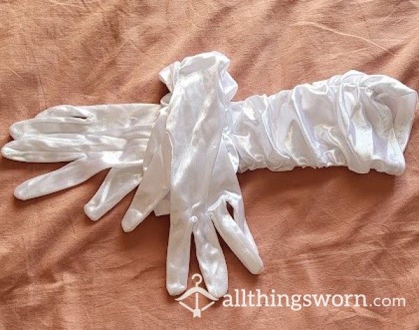 🌸 Super Sexy Long White Gloves 🌸 - £10 🎁