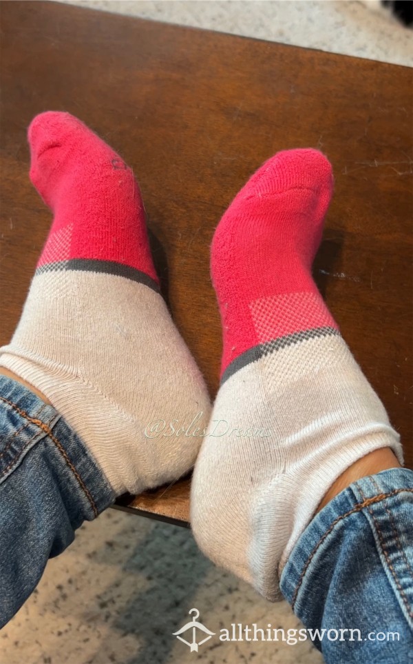 Super Stinky Socks