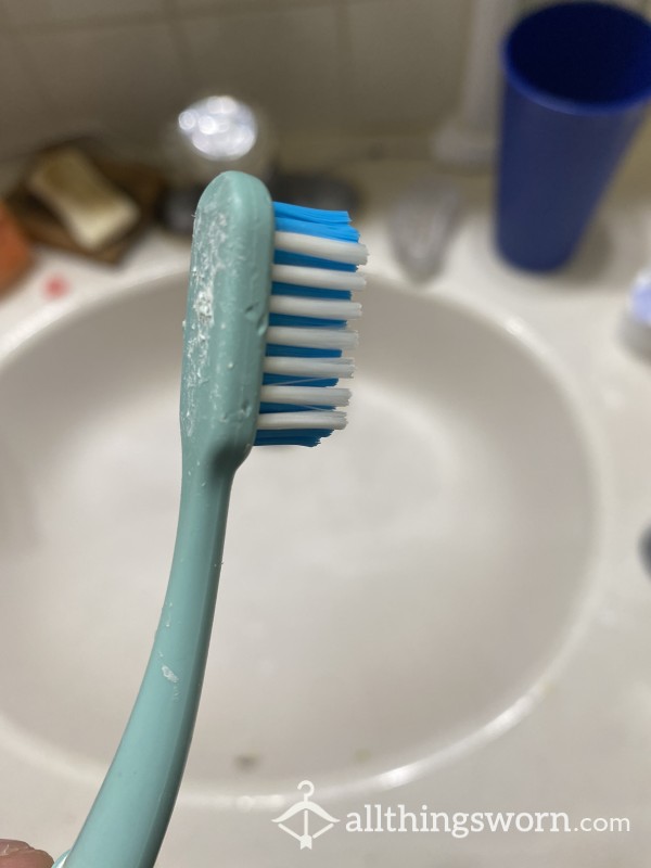 Super Used Toothbrush