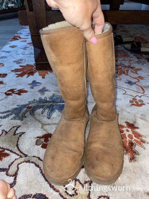SUPER USED UGG BOOTS