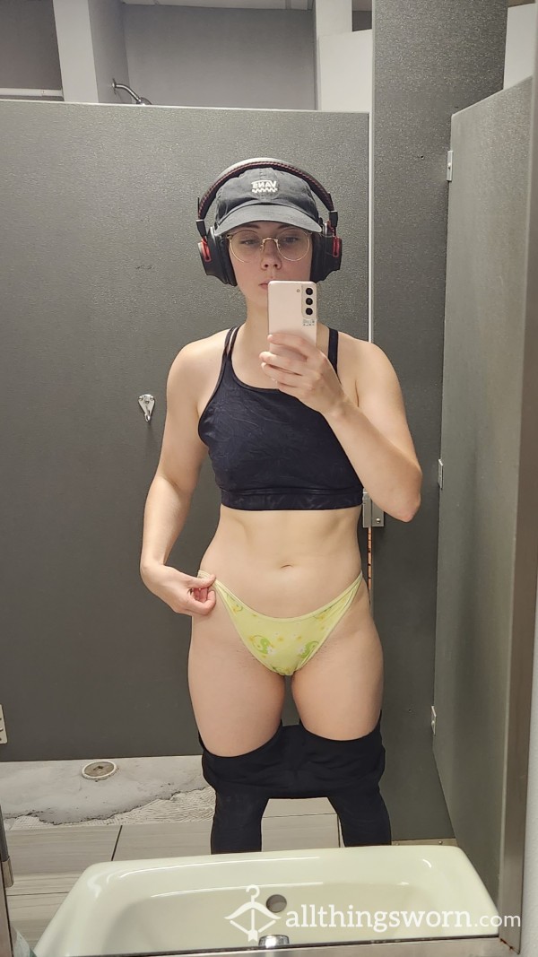 Sweaty Gym Session In Green Floral Panties