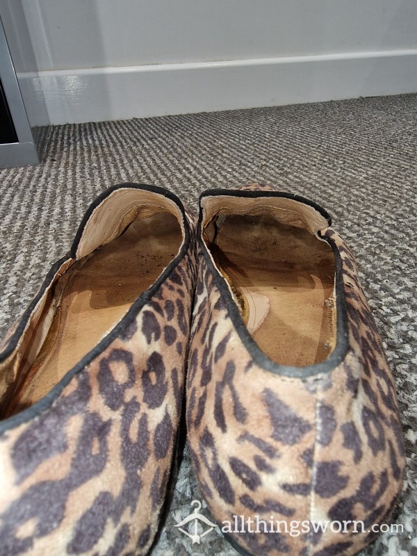 ***RESERVED*** Sweaty Insoles, Toe Printed Flats