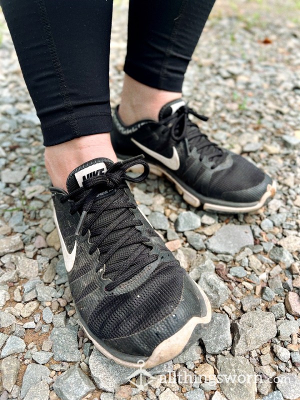 Sweaty Nike Sneakers 💦 Size 7.5
