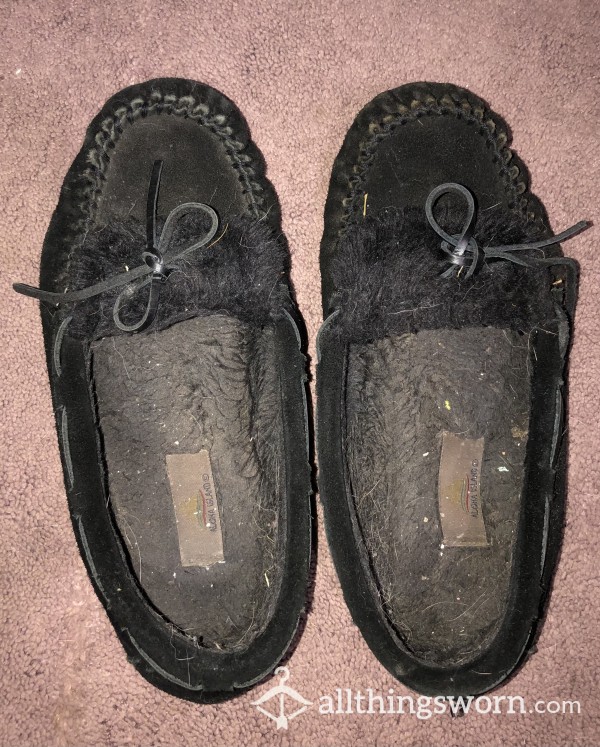Sz. 10 Furry Moccasins- These Hold All The Smells