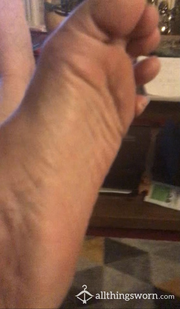 Taster Video Of My Ugly Feet
