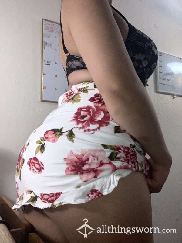 Teasing Guys In Class With This White Floral Skirt