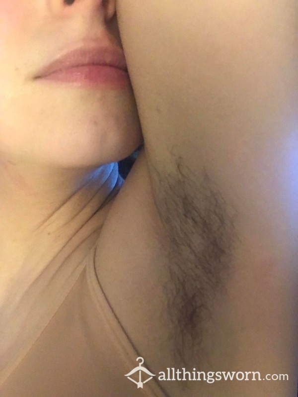 💈Thick Italian Armpit Hair Trimmings (Post Work-Out)- From Sexy Working Professional 💈