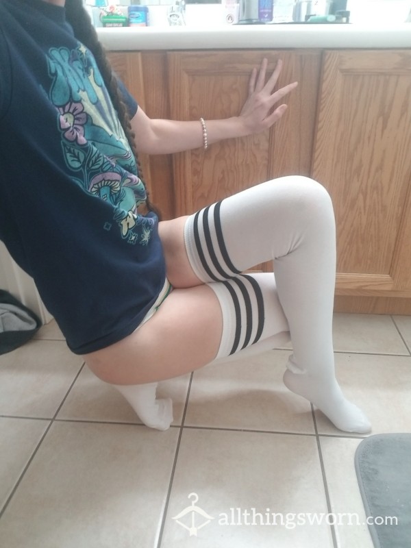 Thigh High White Sock With Stripe- Fits All Sizes