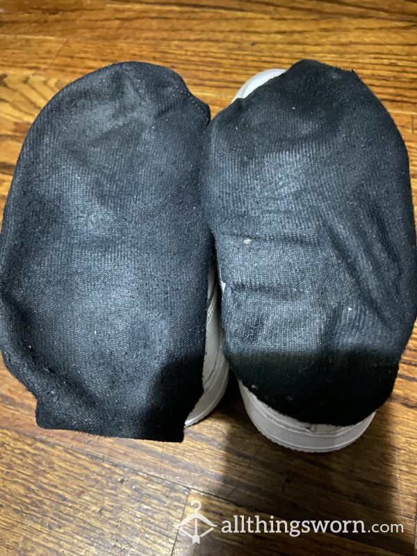 Thin Black Ankle Socks- 2 Weeks Of Wear!