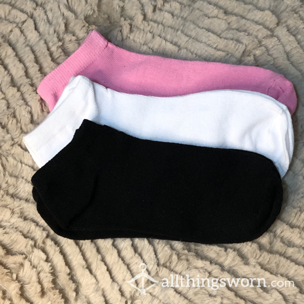 Thin Solid Color Cotton Ankle Socks. Pink/White/Black