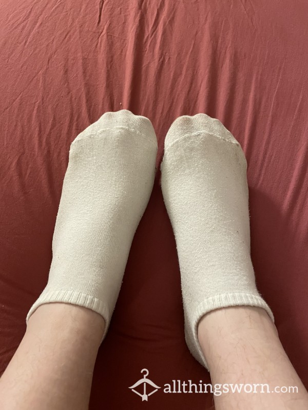 Thin White Ankle Socks
