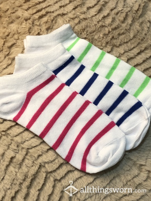 Thin White Cotton Ankle Socks With Stripes. Pink, Green, Blue