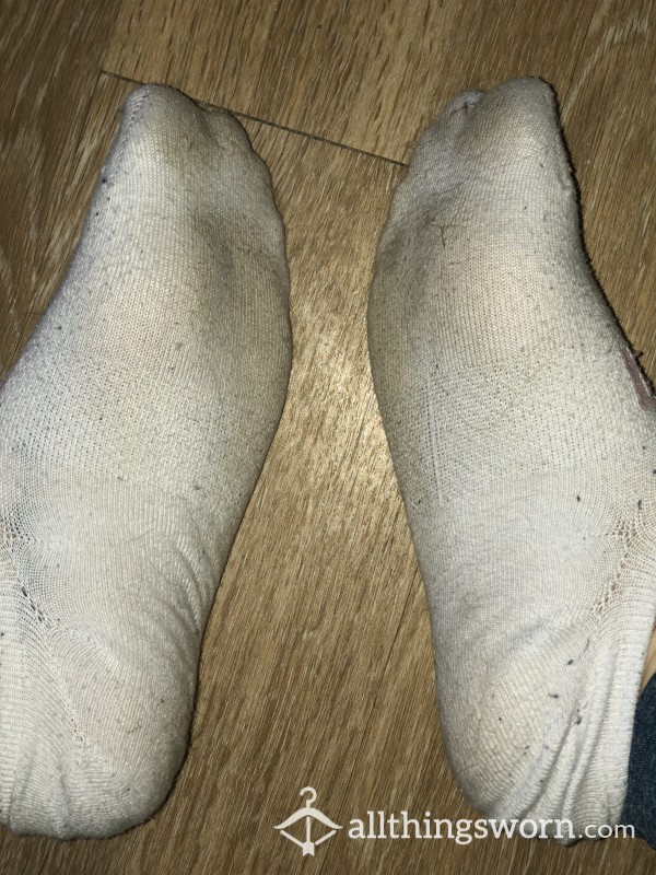 Thin White Low Cut Socks
