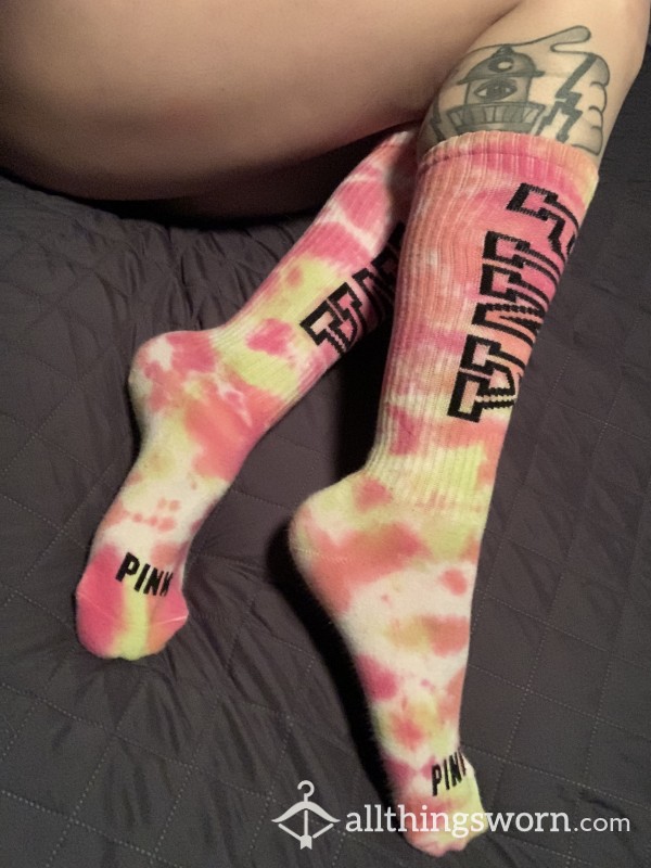 SOLD🔥CLOSEOUT SALE🔥Tie Dye Knee High PINK Socks (includes Shipping)