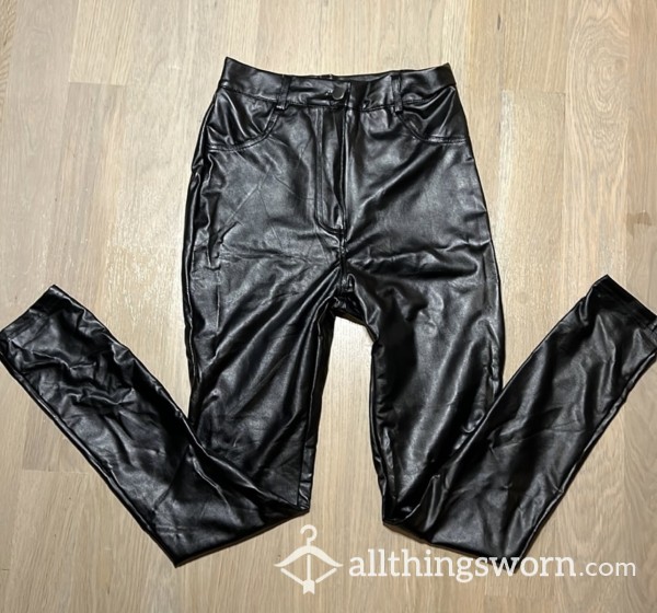 Tight Faux Leather Pants