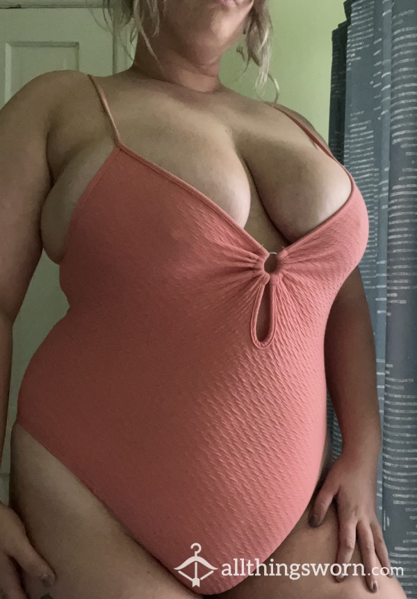 Tight Pink Bodysuit XL 💖
