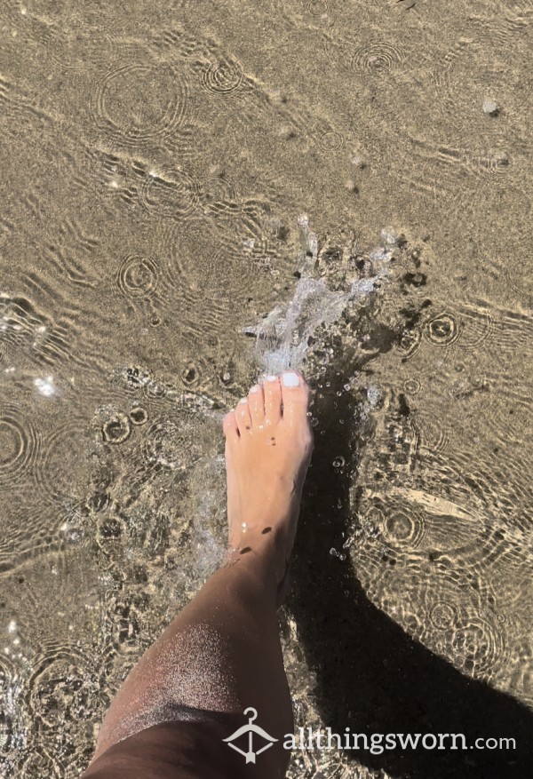 Toes In The California Sand And Sea 🏝🌴👣