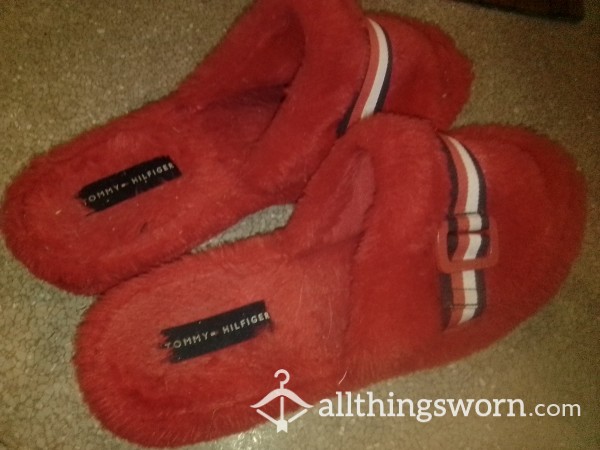 Tommy Hilfigure Dirty Ass Slippers Womans Size 10